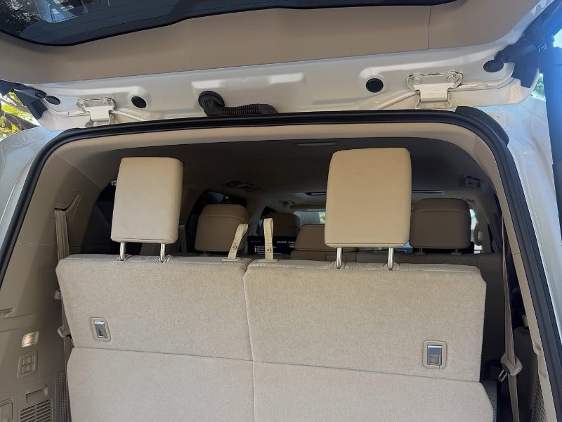Toyota Land Cruiser LC300