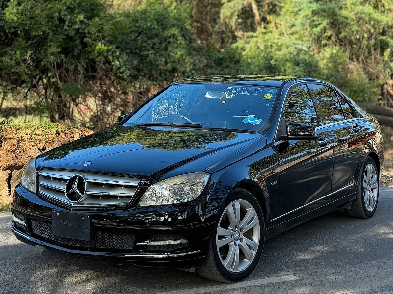 Mercedes-Benz C200