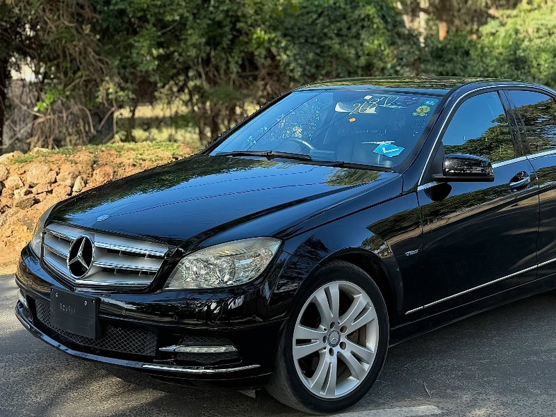Mercedes-Benz C200